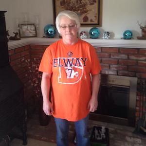 Meet your Posher, Roxanne